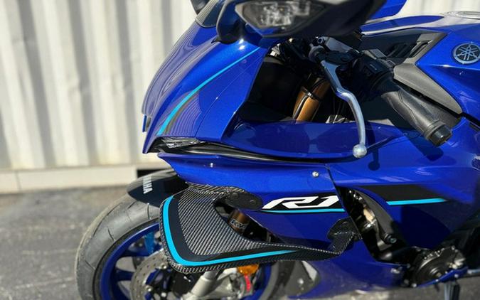 2026 Yamaha YZF-R1 R1 CA