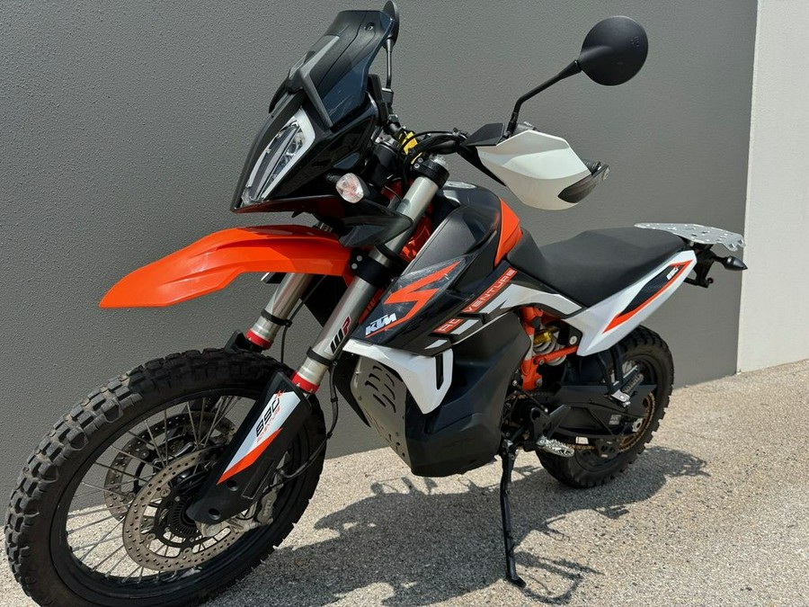 2021 KTM 890 Adventure R