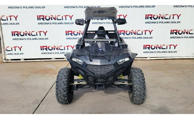 2017 Polaris Polaris® ACE® 900 XC Matte Silver Pearl