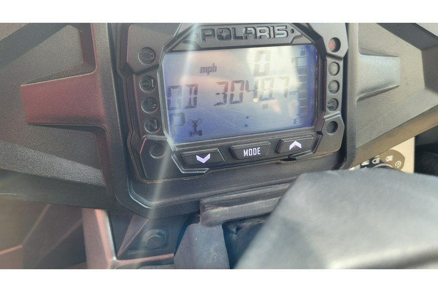 2017 Polaris Polaris® ACE® 900 XC Matte Silver Pearl