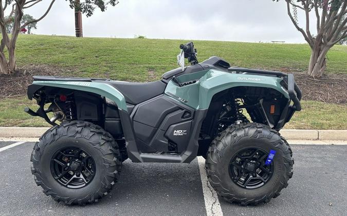 2026 Can-Am Outlander Pro XU HD7
