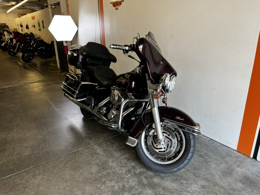 2006 Harley-Davidson Electra Glide® Classic Two-Tone Black Cherry and Black Pearl FLHTC-I