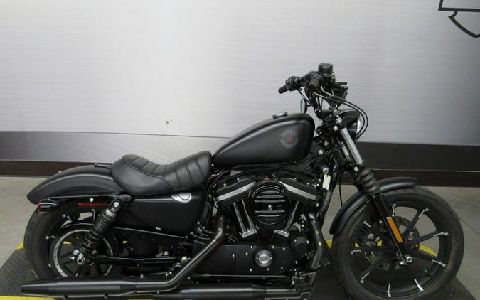 2022 Harley-Davidson Iron 883 Review [Air-Cooled Sportster]