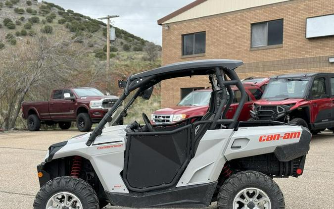 2015 Can-Am® Commander™ 800R