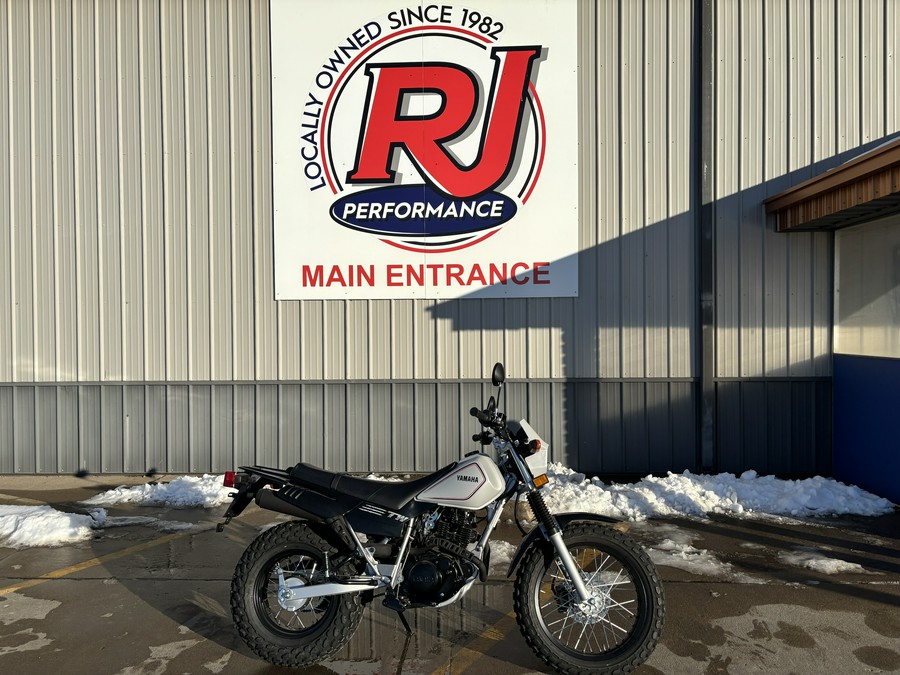 2025 Yamaha TW200
