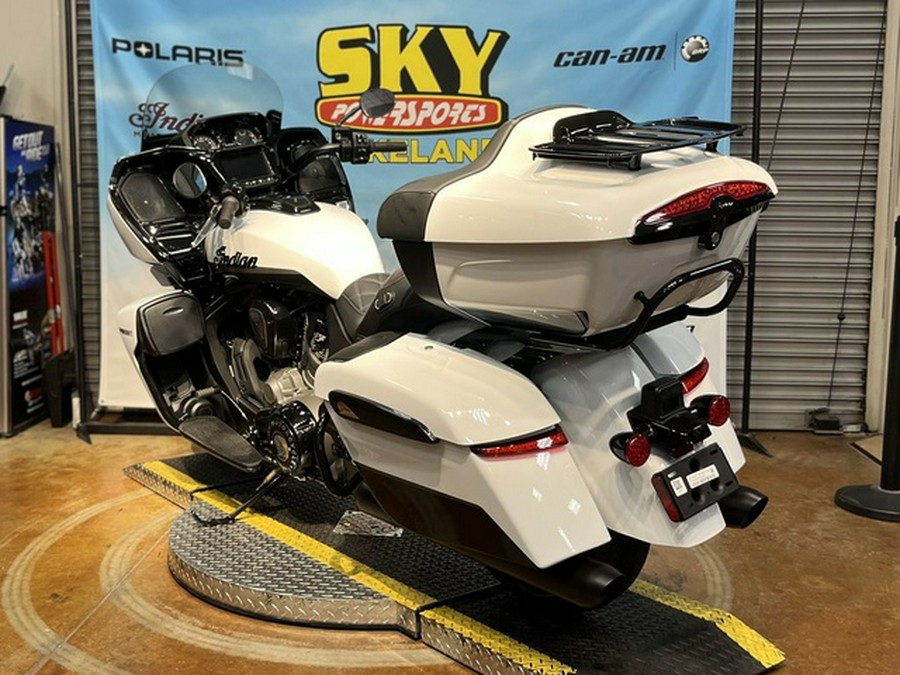 2025 Indian Pursuit Dark Horse 112 W/Powerband Audio Ghost W