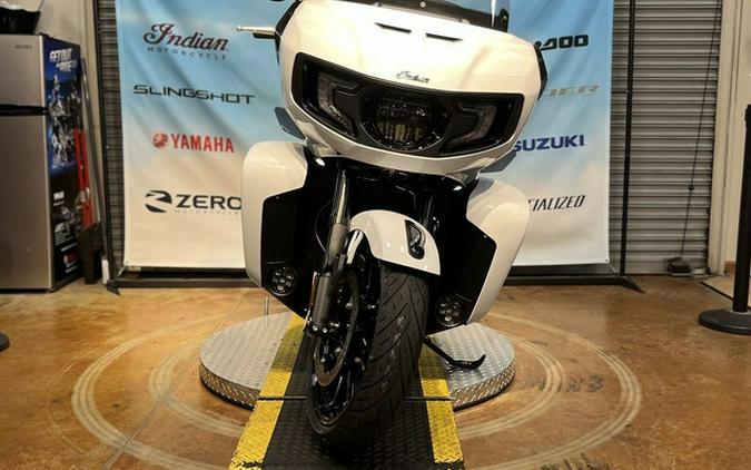 2025 Indian Pursuit Dark Horse 112 W/Powerband Audio Ghost W