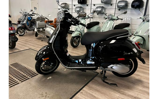 2025 Vespa GTS 310 Super