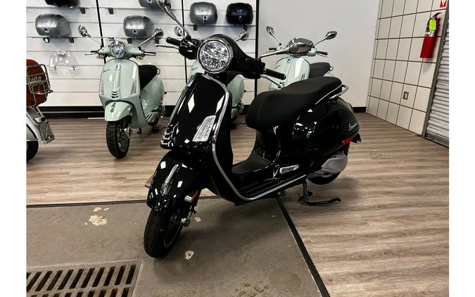 2025 Vespa GTS 310 Super