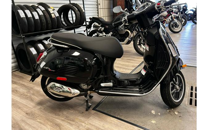 2025 Vespa GTS 310 Super