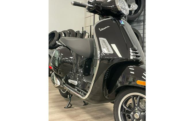 2025 Vespa GTS 310 Super