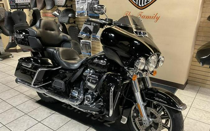2018 Harley-Davidson® FLHTCU - Electra Glide® Ultra Classic®