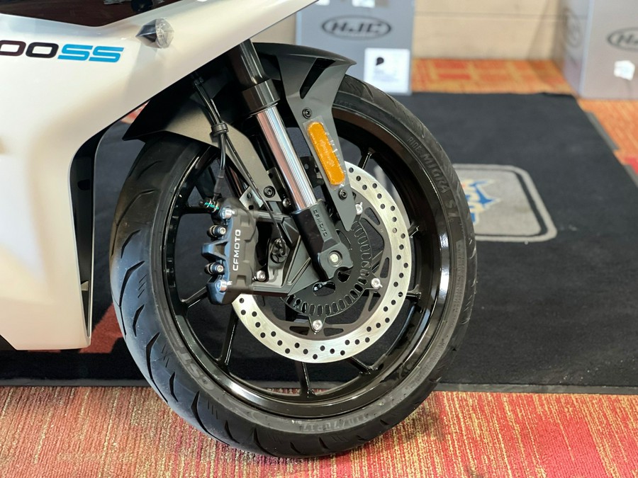 2025 CFMOTO 300SS
