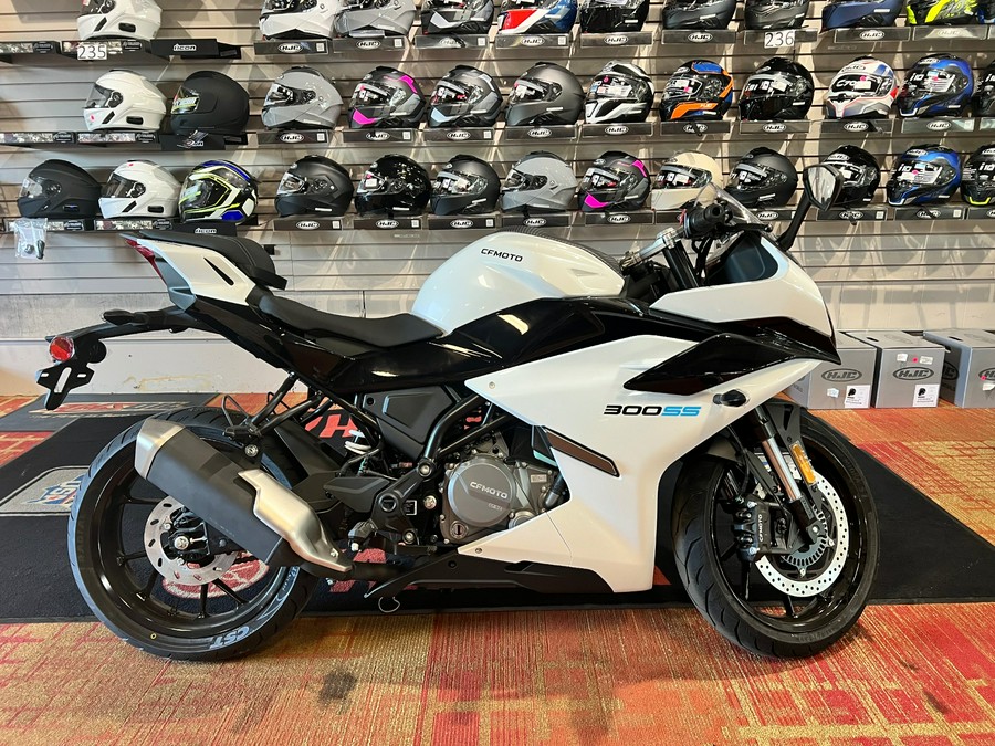 2025 CFMOTO 300SS