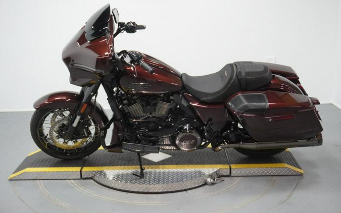 2024 Harley-Davidson® CVO™ Street Glide® Copperhead