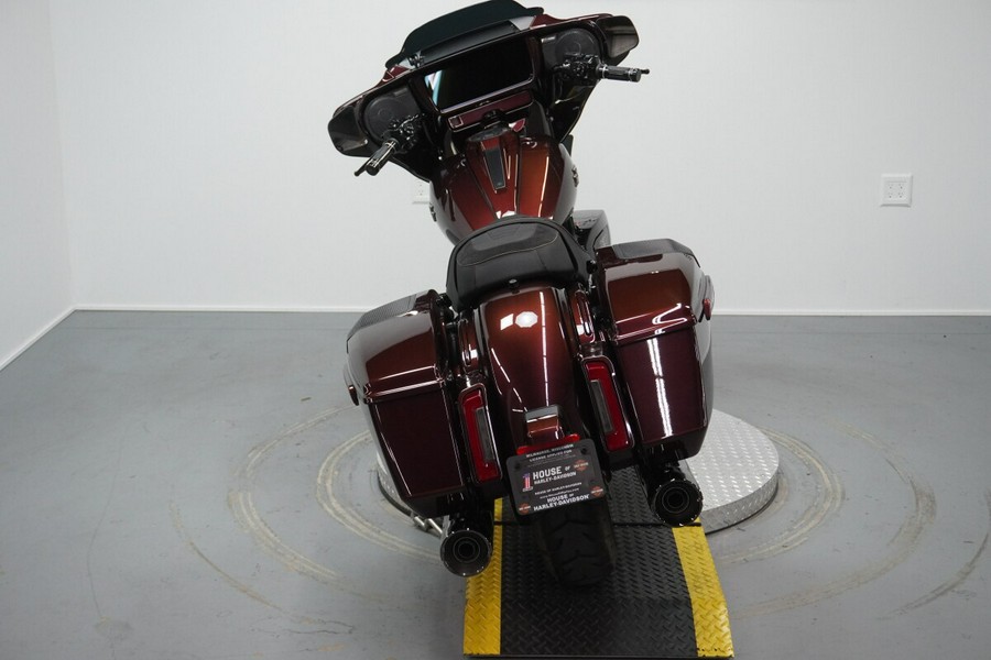 2024 Harley-Davidson® CVO™ Street Glide® Copperhead