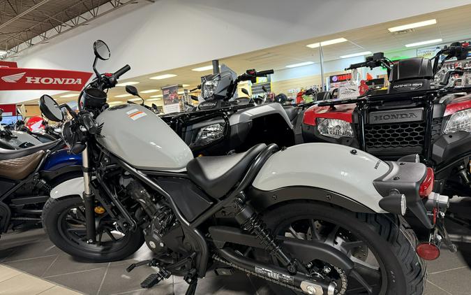 2026 Honda Rebel 300 E-Clutch