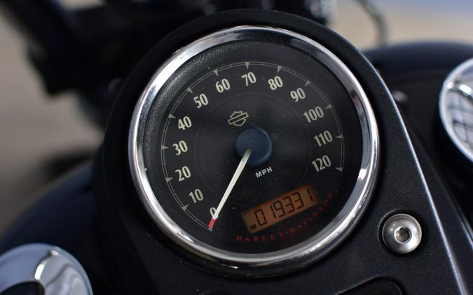 2016 Harley-Davidson Street Bob Vivid Black