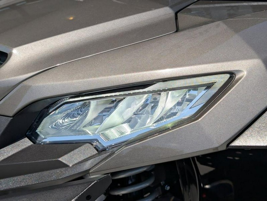 2025 Kawasaki Ridge® XR Crew HVAC