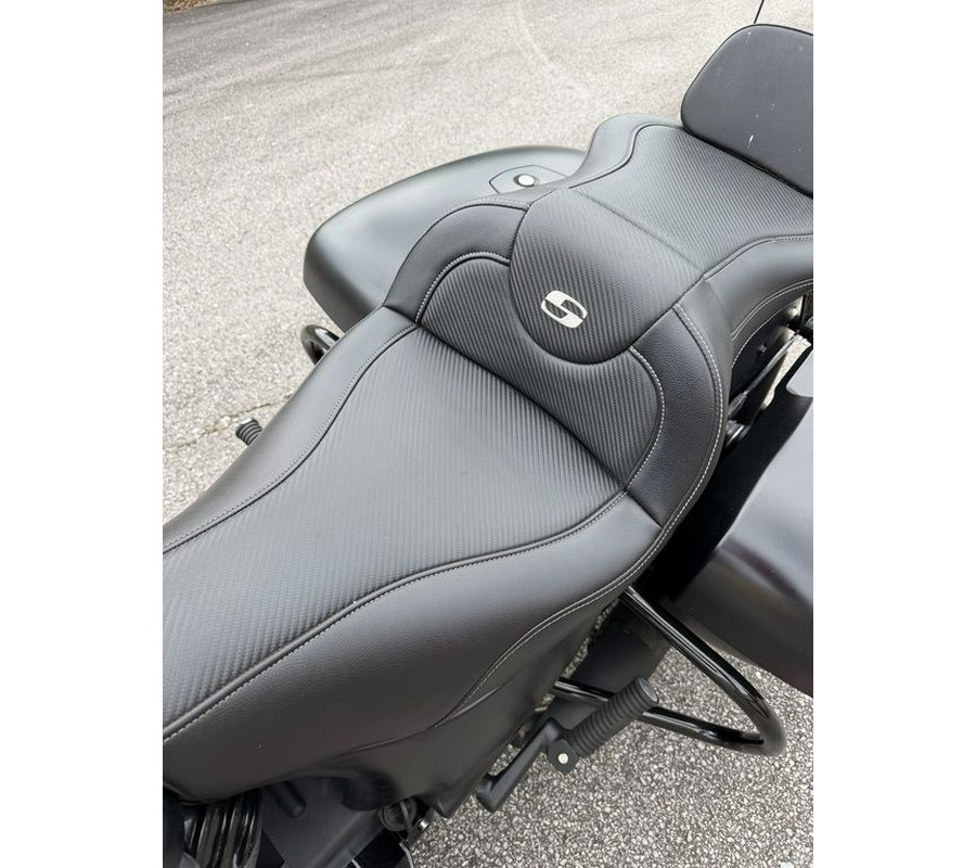 2021 Indian Motorcycle® Chieftain® Dark Horse® Thunder Black Smoke