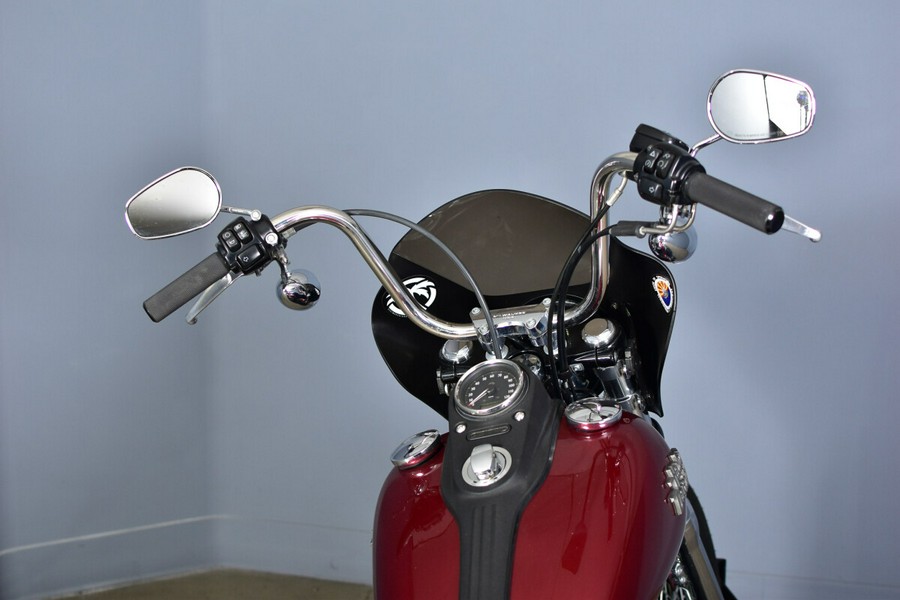 2016 Harley-Davidson Street Bob Velocity Red Sunglo