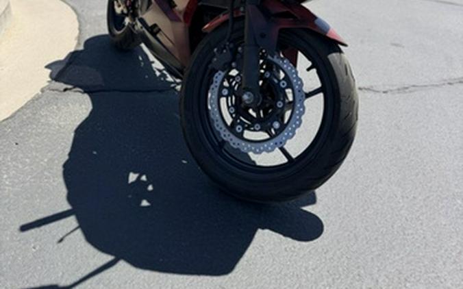 2023 Kawasaki Ninja 400 KRT Edition