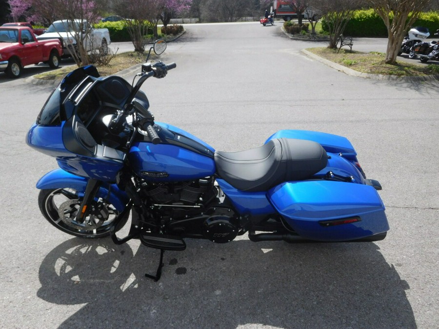 FLTRX 2024 Road Glide™