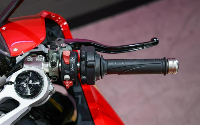 2022 Ducati Panigale V2