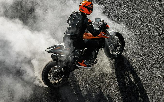 2024 KTM 790 Duke