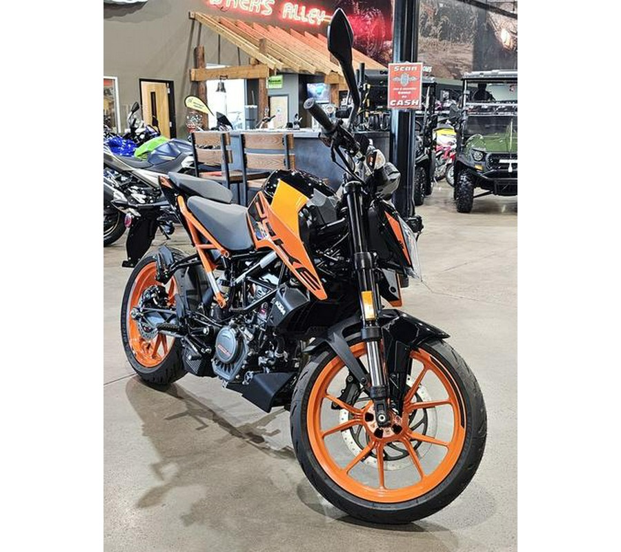 2022 KTM 200 Duke