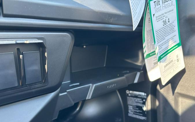 2026 Can-Am Defender XT CAB HD11