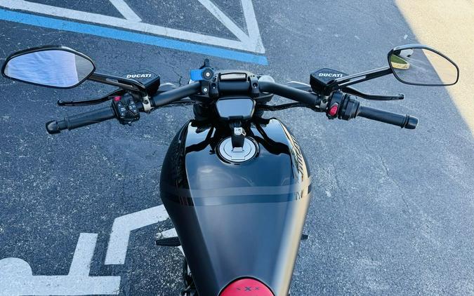 2022 Ducati XDiavel Nera Black on Black/Rosso Siam