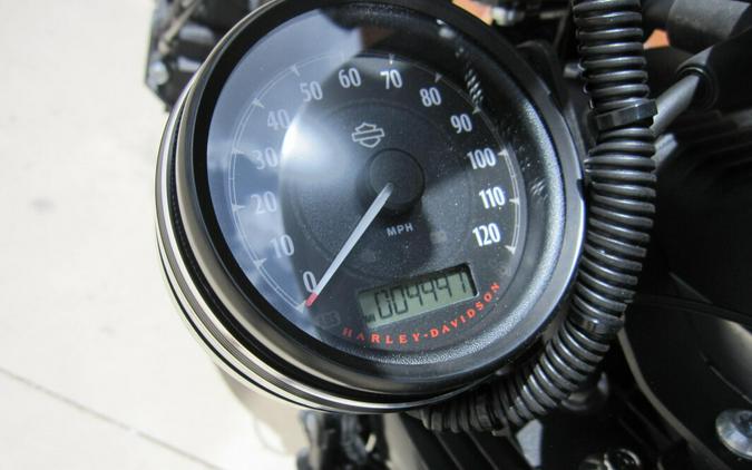 XL 883N 2020 Iron 883