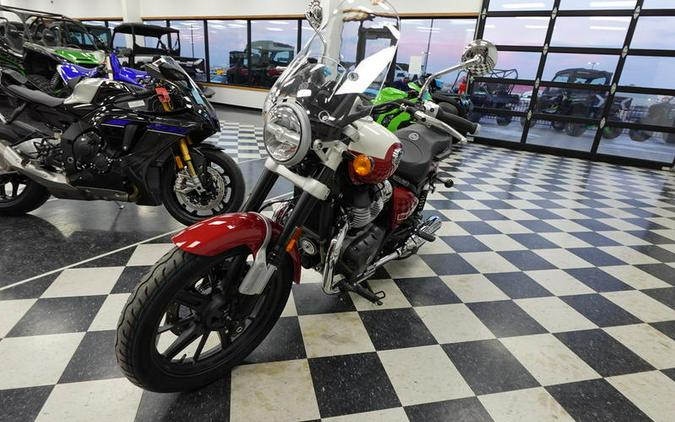 2024 Royal Enfield Super Meteor 650 Celestial Red