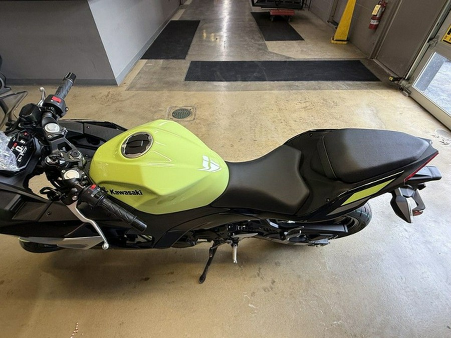 2026 Kawasaki Ninja 500 ABS Metallic Yellowish Green/Ebony