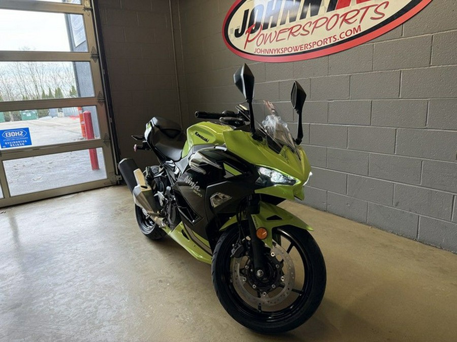 2026 Kawasaki Ninja 500 ABS Metallic Yellowish Green/Ebony