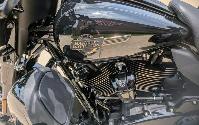 2025 Harley-Davidson® FLHTCUTG - Tri Glide® Ultra