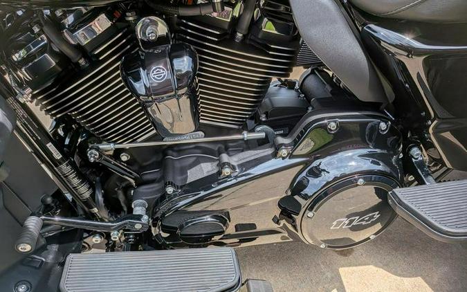 2025 Harley-Davidson® FLHTCUTG - Tri Glide® Ultra