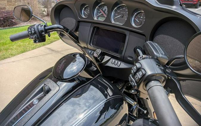 2025 Harley-Davidson® FLHTCUTG - Tri Glide® Ultra