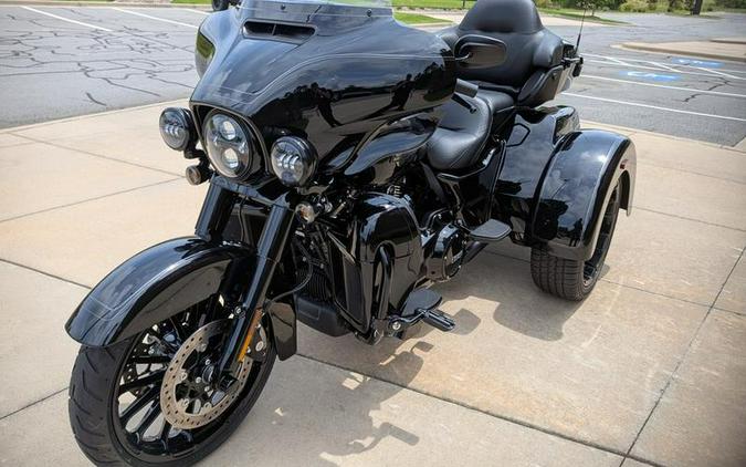2025 Harley-Davidson® FLHTCUTG - Tri Glide® Ultra