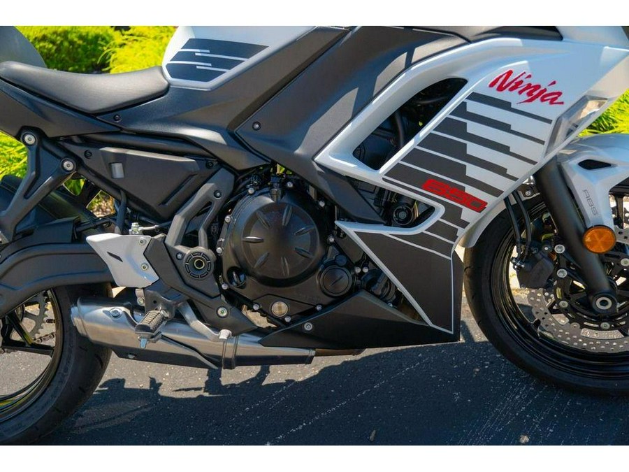 2026 Kawasaki Ninja® 650 ABS