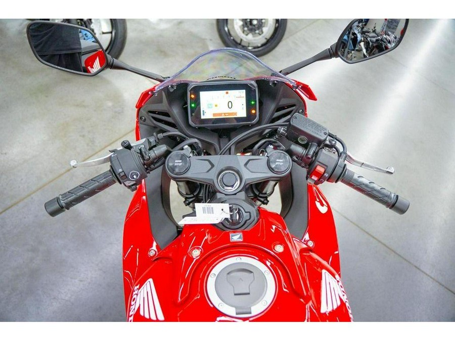 2026 Honda CBR650R E-Clutch