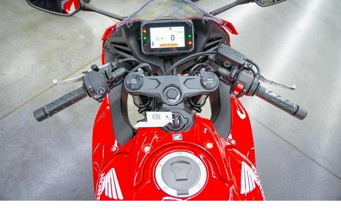 2026 Honda CBR650R E-Clutch