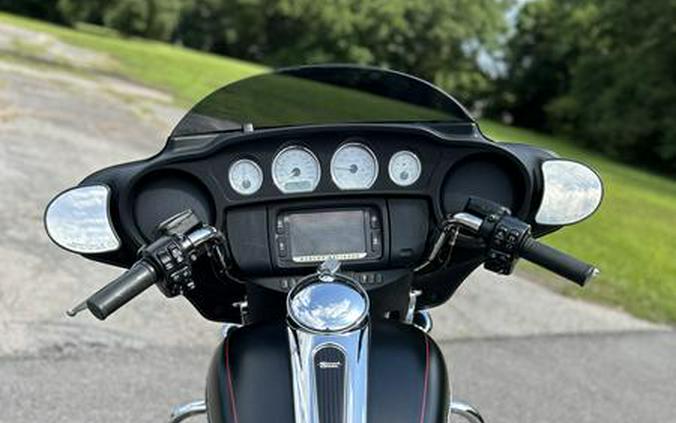 2015 Harley-Davidson® FLHXS - Street Glide® Special