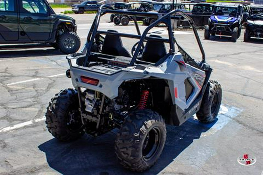 2024 Polaris RZR 200 EFI