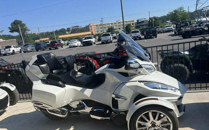 2018 Can-Am® Spyder® RT Limited Chrome