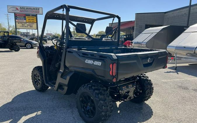 2024 Can-Am Defender DPS HD9 Fiery Red