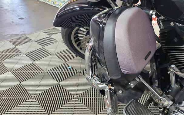 2011 Harley Davidson Fltru Road Glide ULT