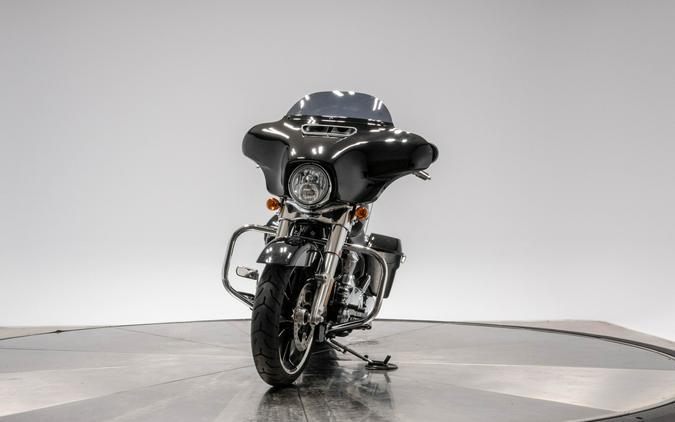 2021 HARLEY-DAVIDSON FLHX STREET GLIDE in Vivid Black