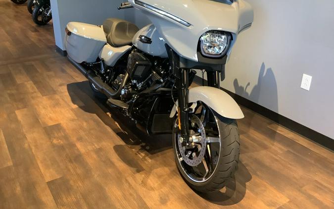 Harley-Davidson Street Glide® 2024 FLHX U792-24 BILLIARD GRAY